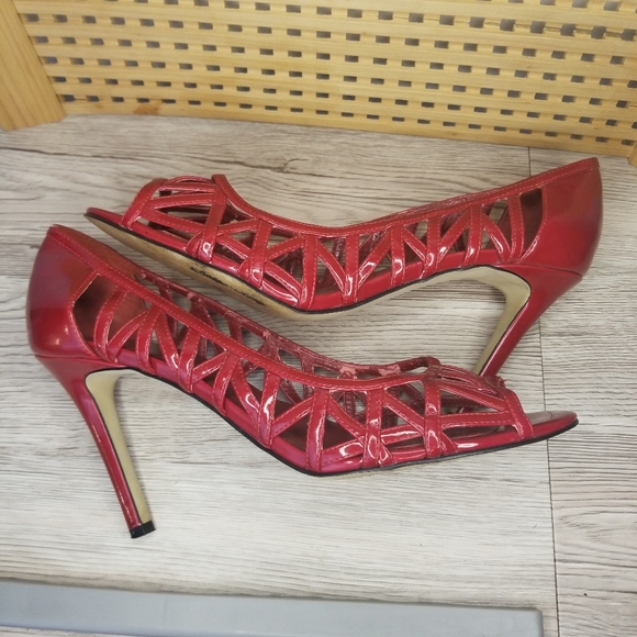 Enzo Angioloni red heels Size 9 - Picture 5 of 14